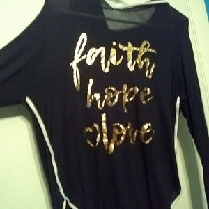 very comfy, not my style, light fabric